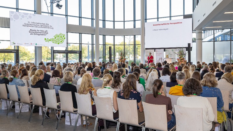 31._Informationstag_Copyright_Josef_Schimmer_1.jpg
